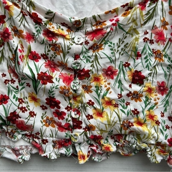 LOST + Wander Multi Floral Square Neck
Long Sleeve Button Down Crop Top - Picture 4 of 11